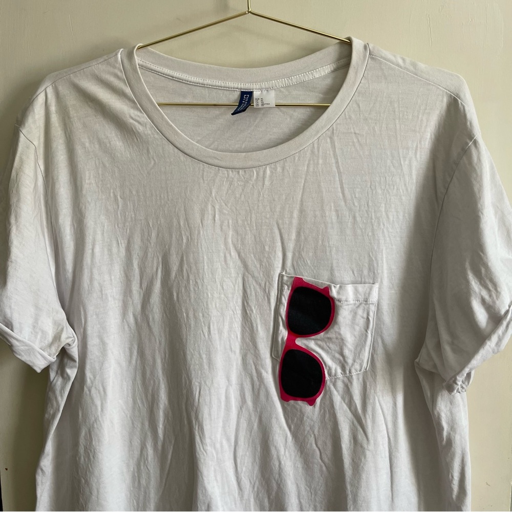 Sunglasses Pocket T-Shirt with Rolled Sleeves
